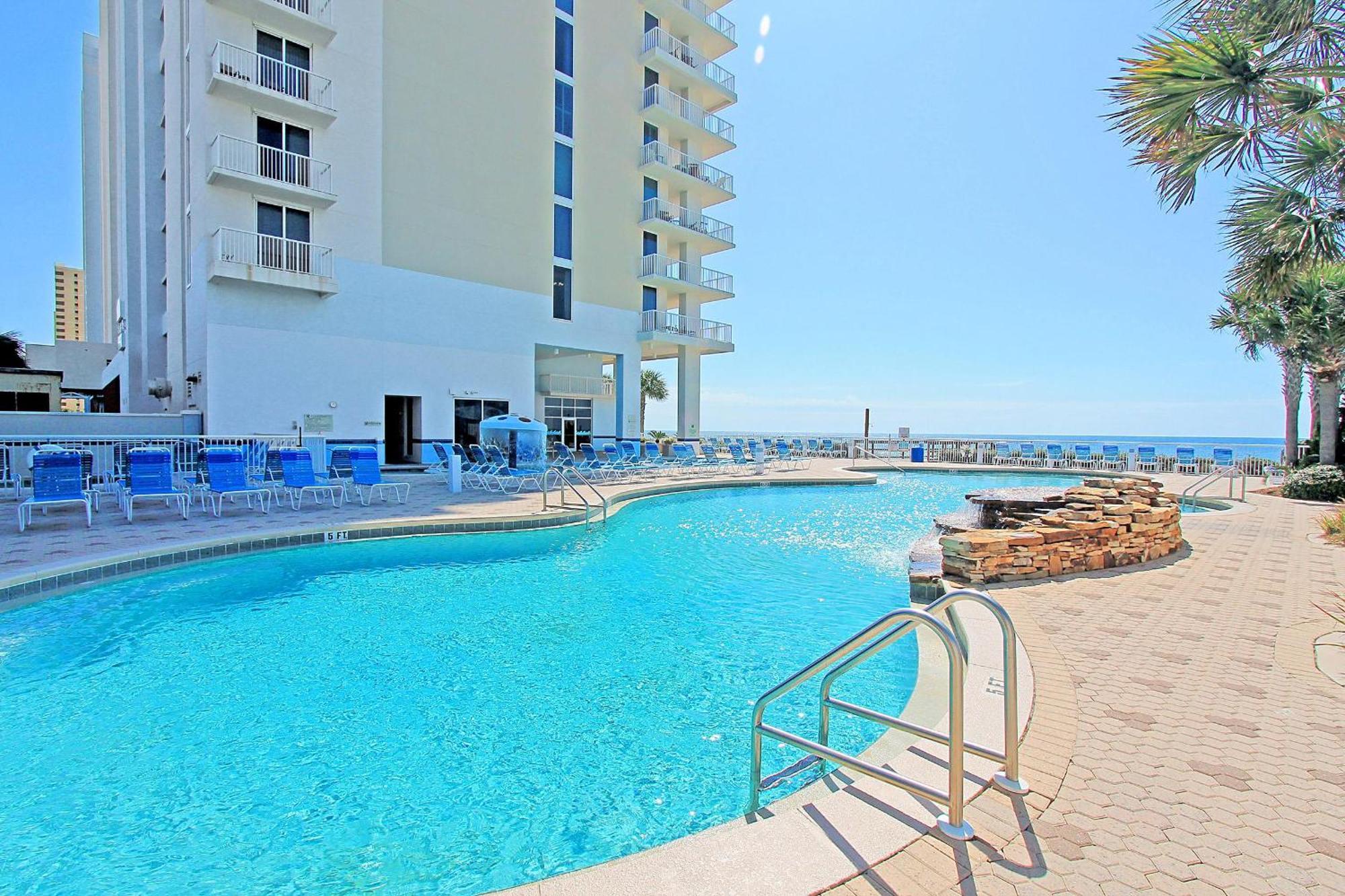 Majestic Towers 2-1509 Apartment *